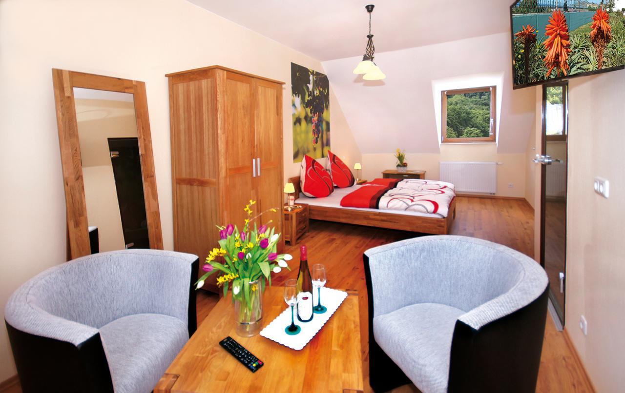 Gaestezimmer Hans-Norbert Mack Hallgarten エクステリア 写真